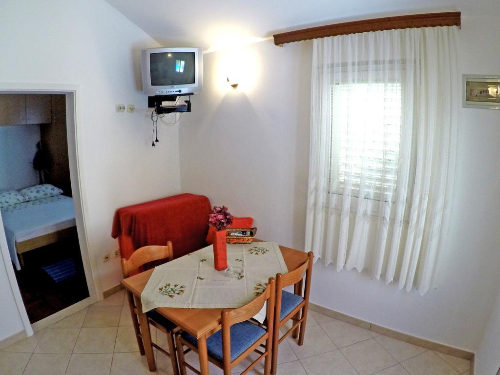 Apartments Ivic Bol Ngoại thất bức ảnh